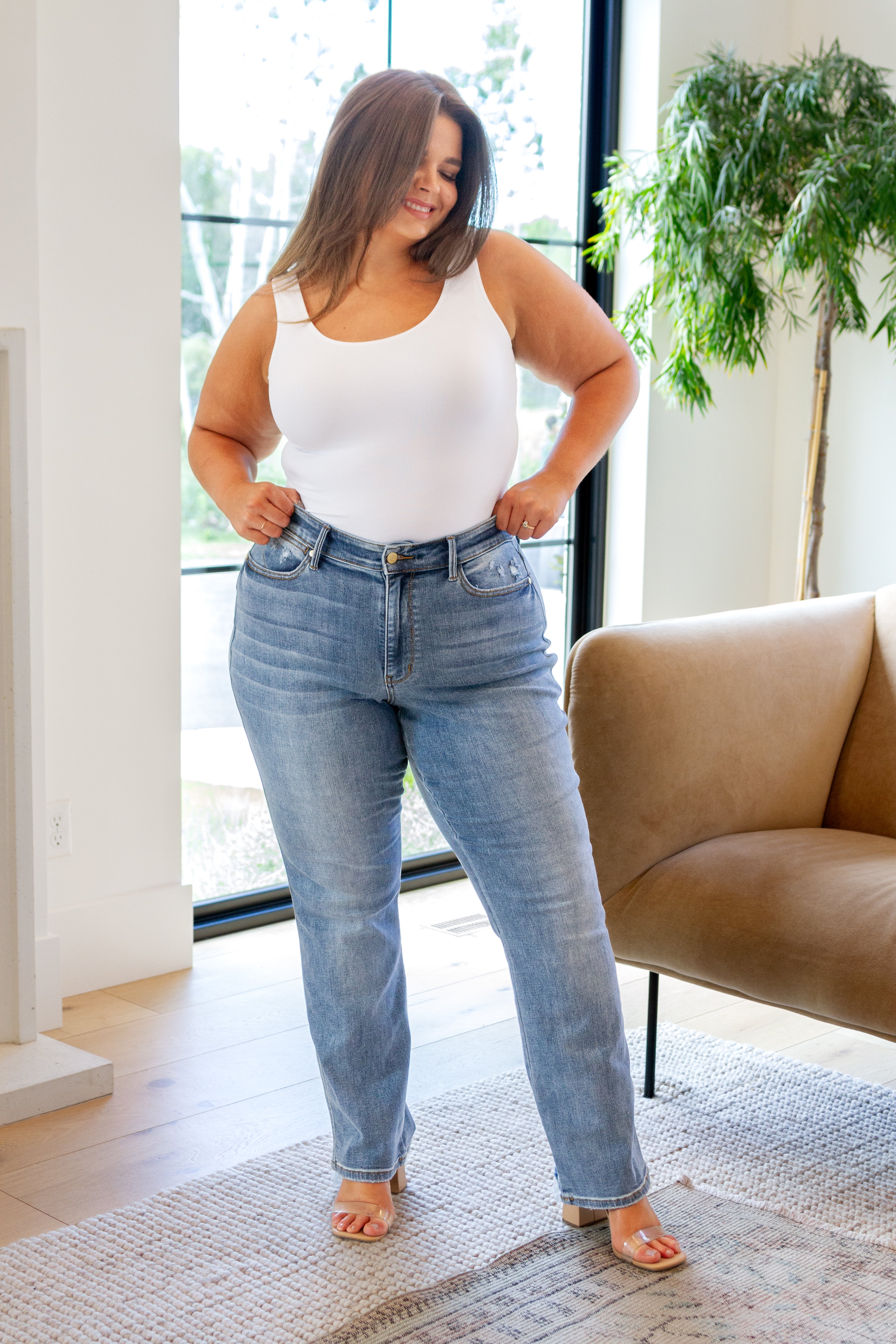 Quinn Mid Rise Cell Phone Pocket Dad Jeans - WEBSITE EXCLUSIVE