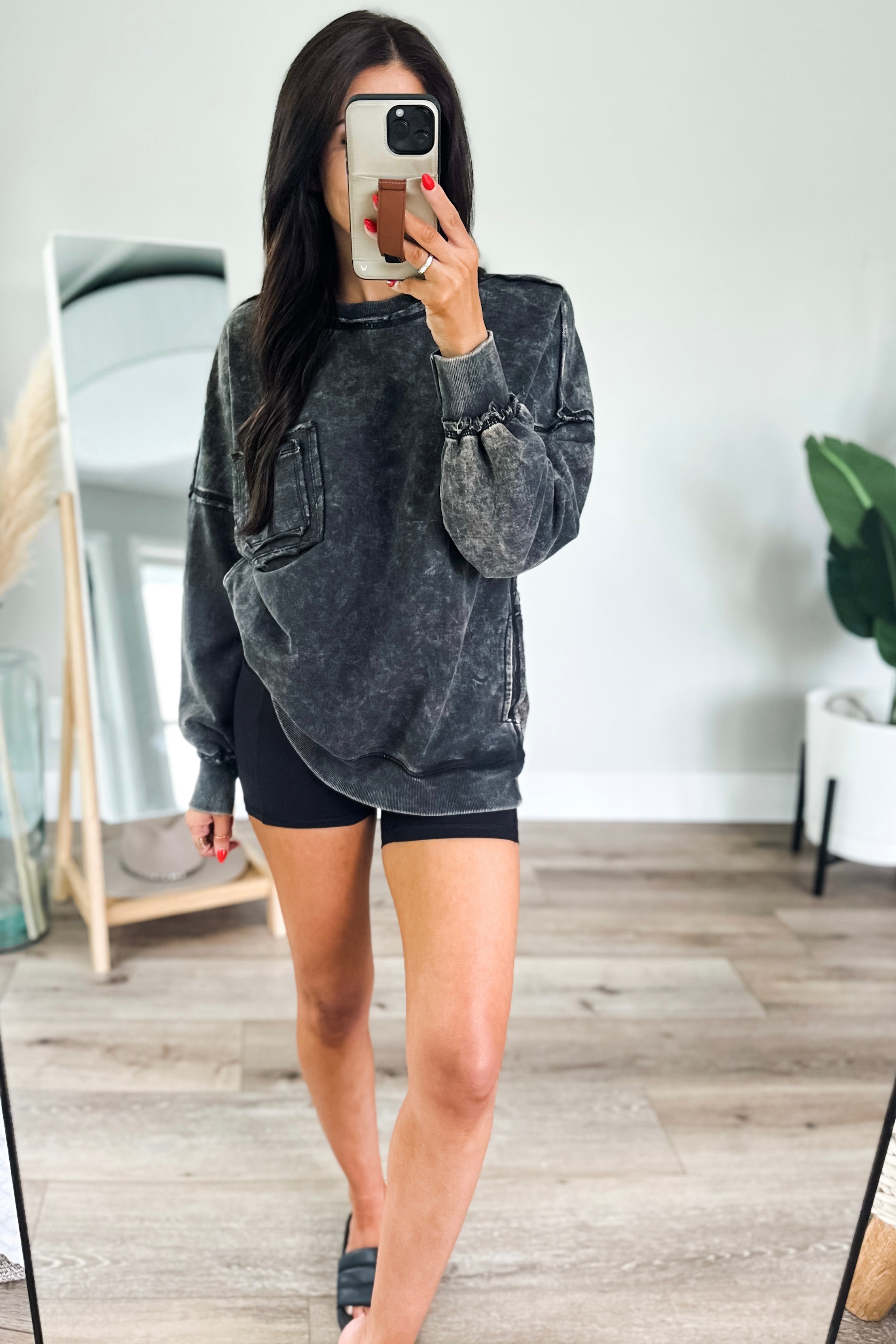 Retro Revival Pullover in Black