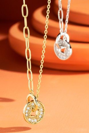 PAVE COIN PENDANT NECKLACE IN GOLD