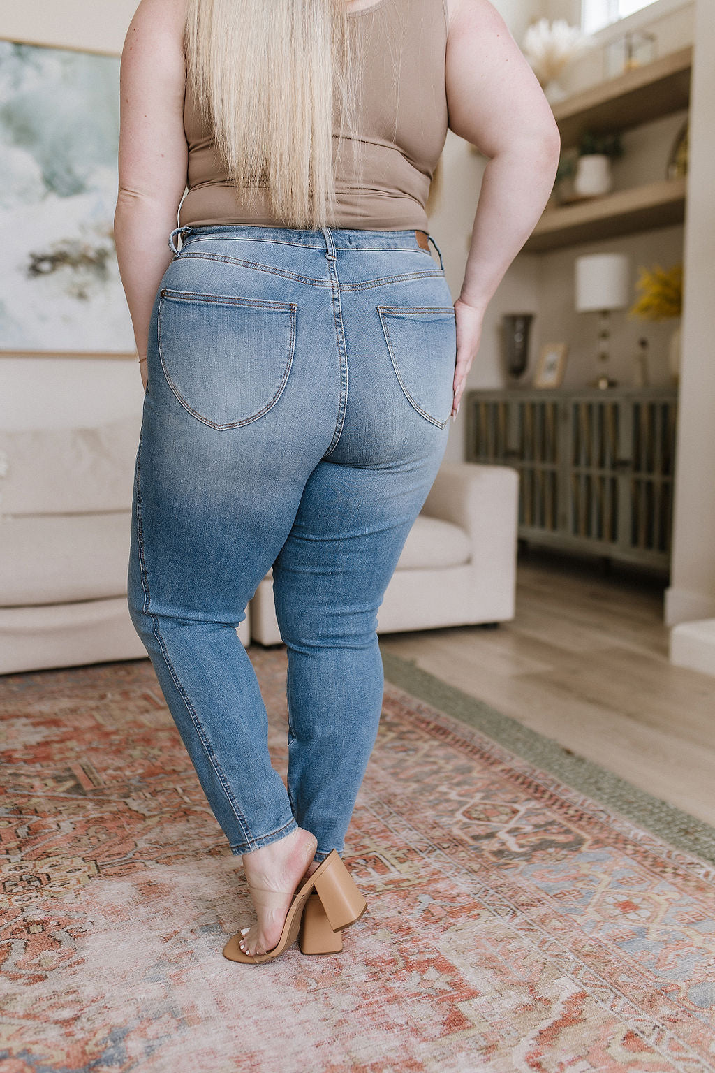 Betsy High Rise Control Top Shield Pocket Skinny Jeans - WEBSITE EXCLUSIVE