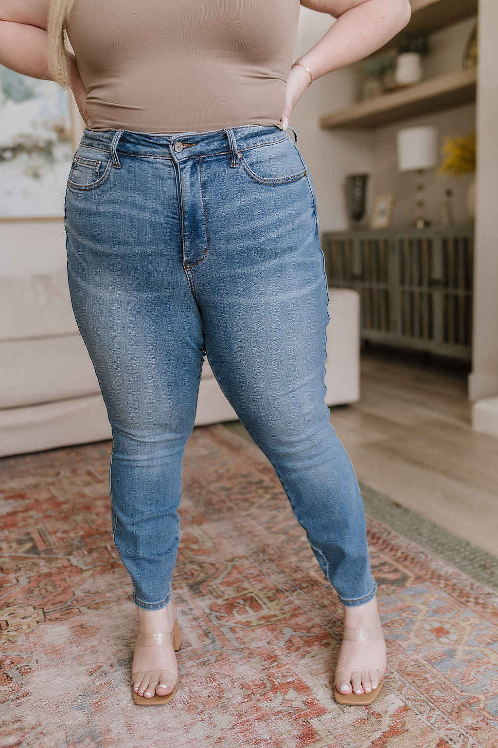 Betsy High Rise Control Top Shield Pocket Skinny Jeans - WEBSITE EXCLUSIVE