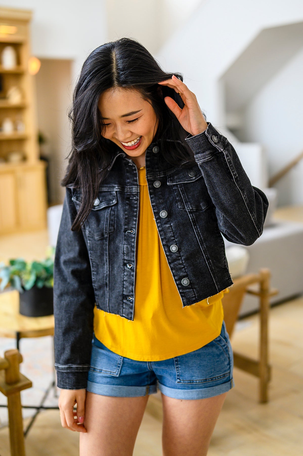 Charlie Cropped Denim Jacket BY JUDY BLUE- WEBSITE EXCLUSIVE