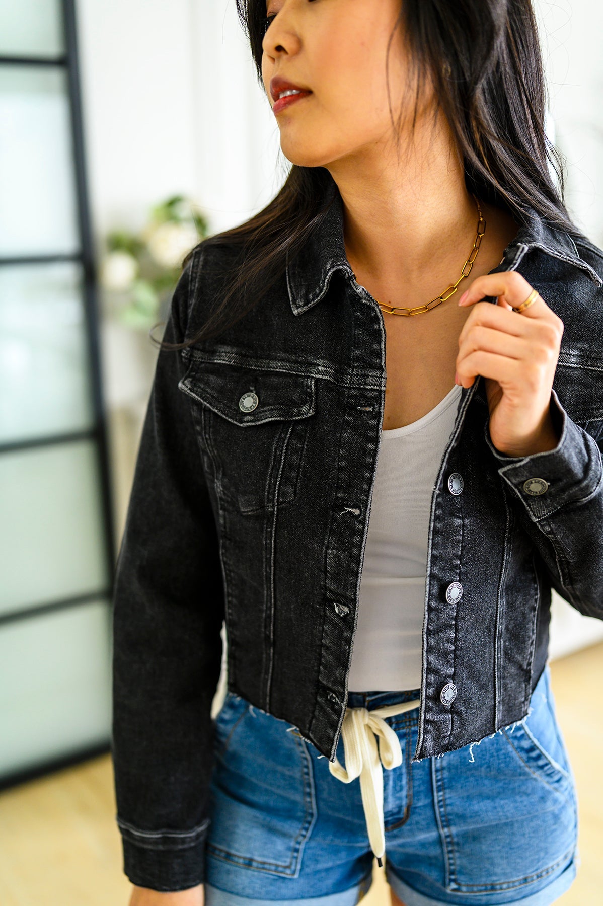 Charlie Cropped Denim Jacket BY JUDY BLUE- WEBSITE EXCLUSIVE