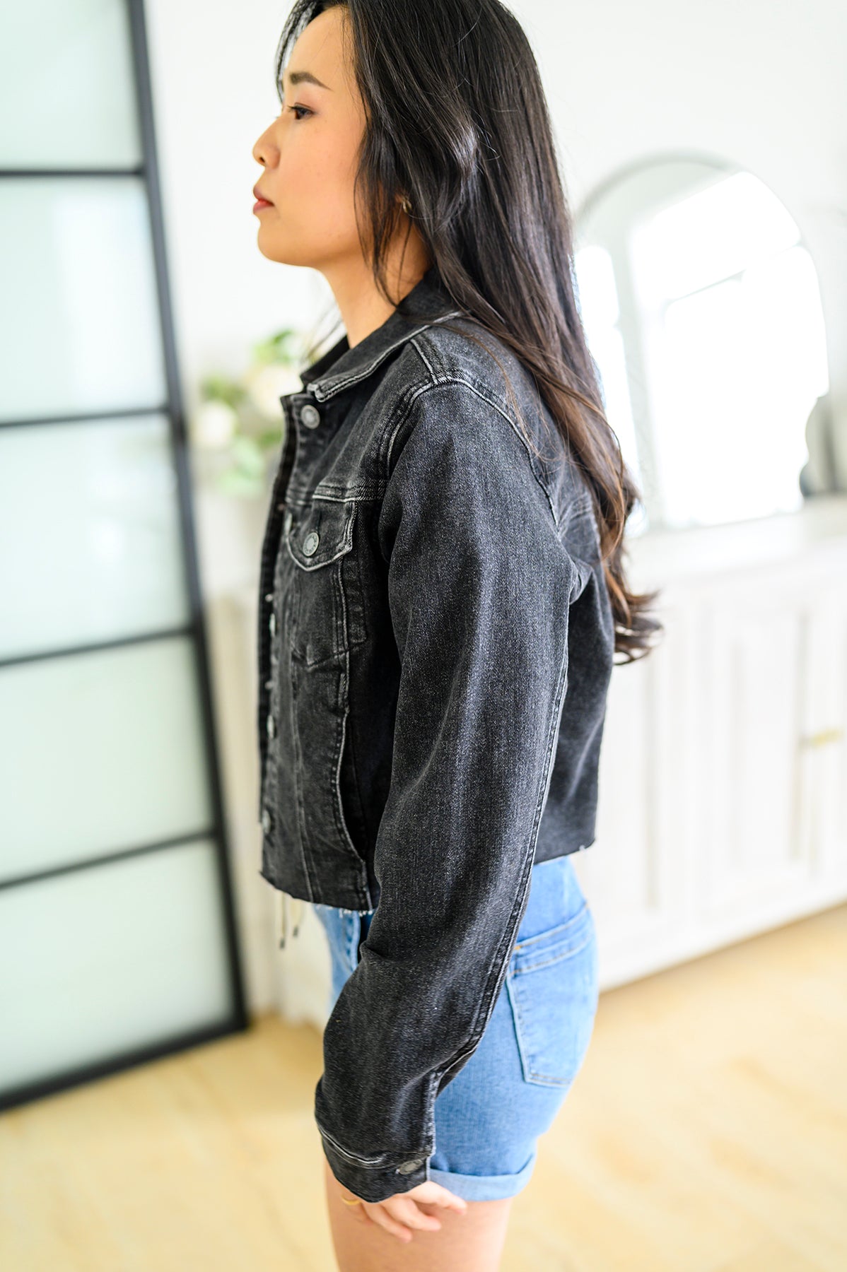 Charlie Cropped Denim Jacket BY JUDY BLUE- WEBSITE EXCLUSIVE