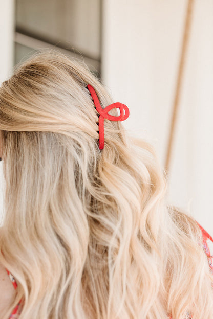 Claw Clip Set of 4 in Red - WEBSITE EXCLUSIVE