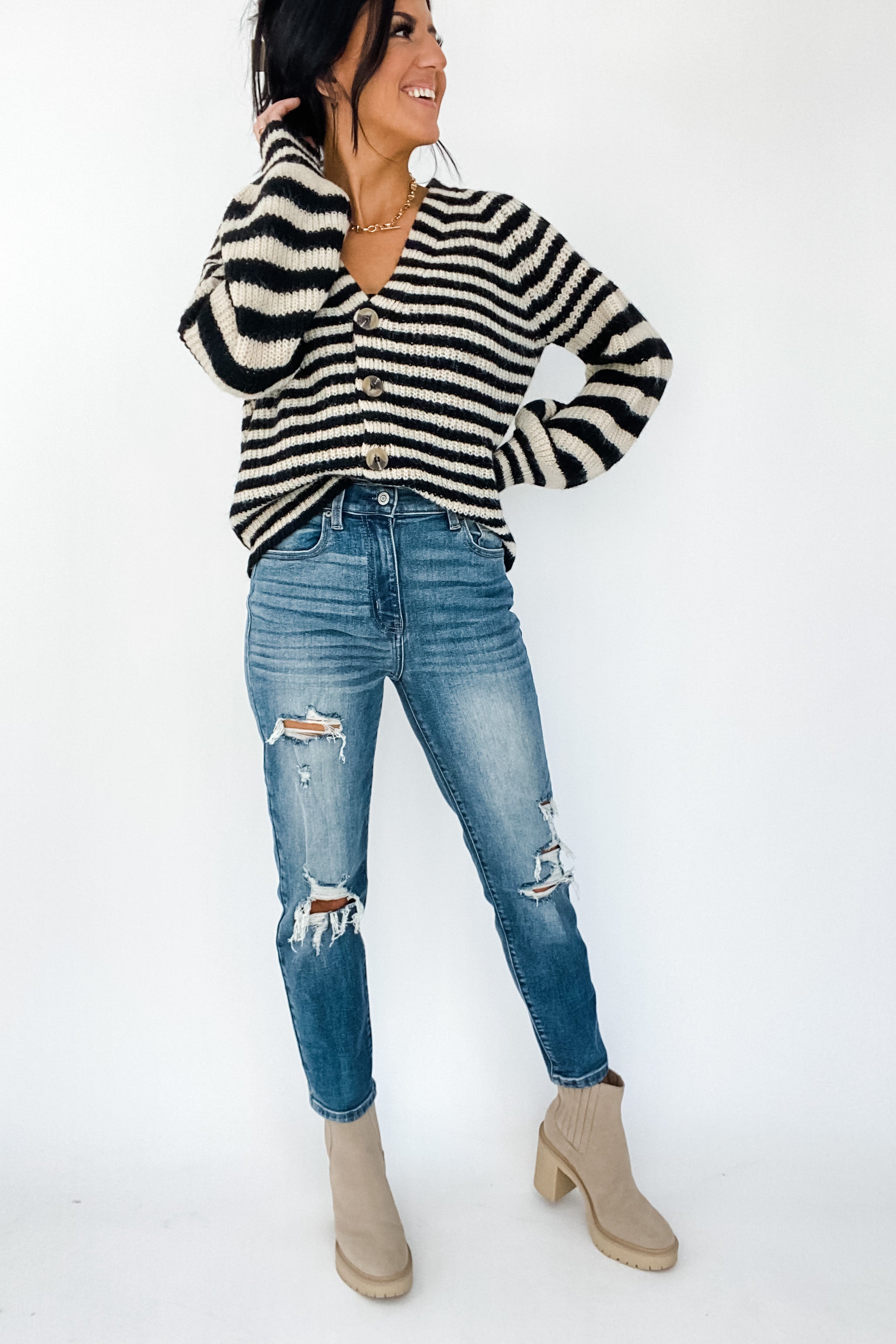 TOBI DISTRESSED MOM JEANS IN MEDIUM BY EUNINA
