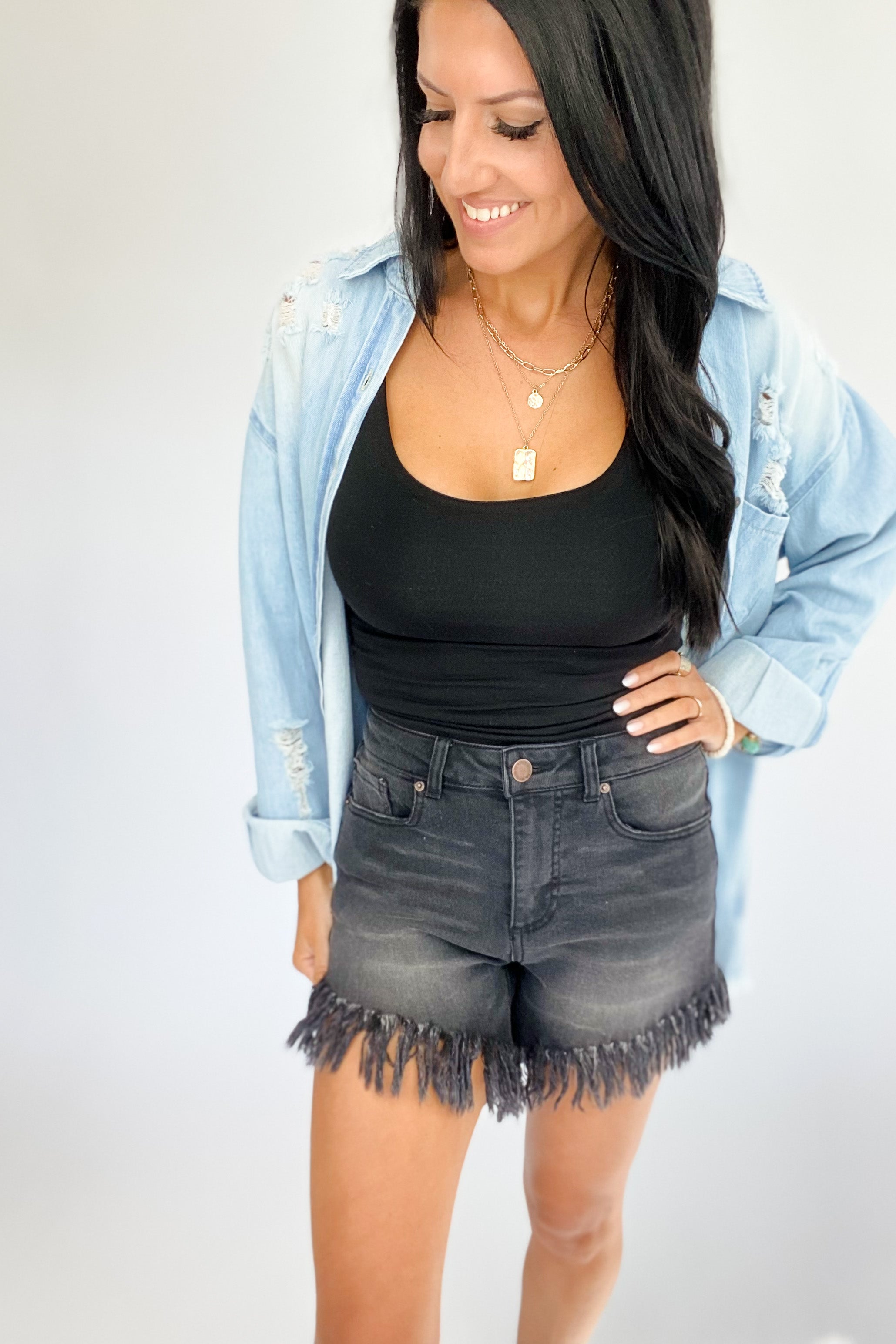 PERFECT TIMING DISTRESSED DENIM SHIRT JACKET IN LIGHTWASH