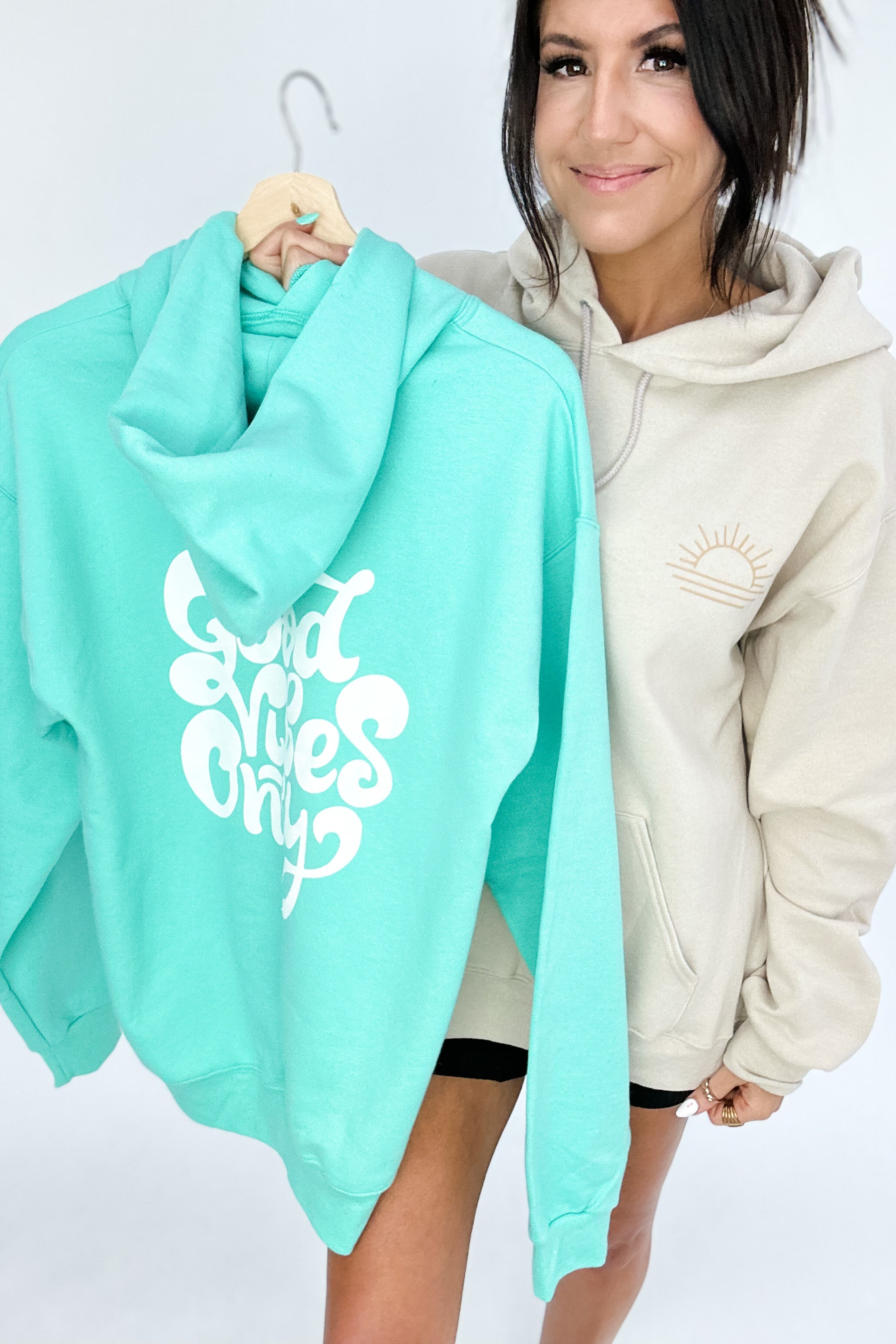 GOOD VIBES ONLY HOODIE IN MINT