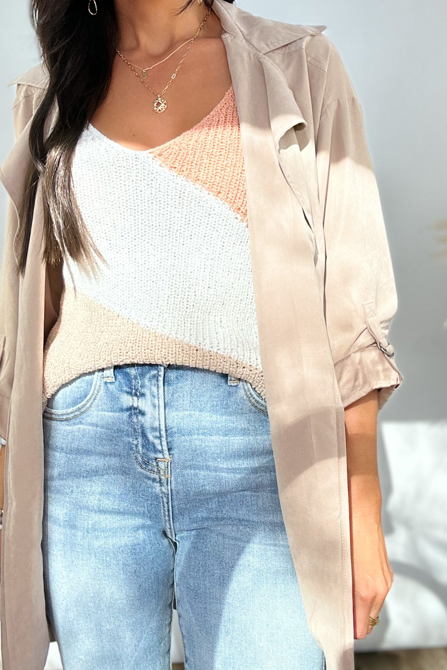 ONE NIGHT LIGHT TRENCH JACKET IN BEIGE