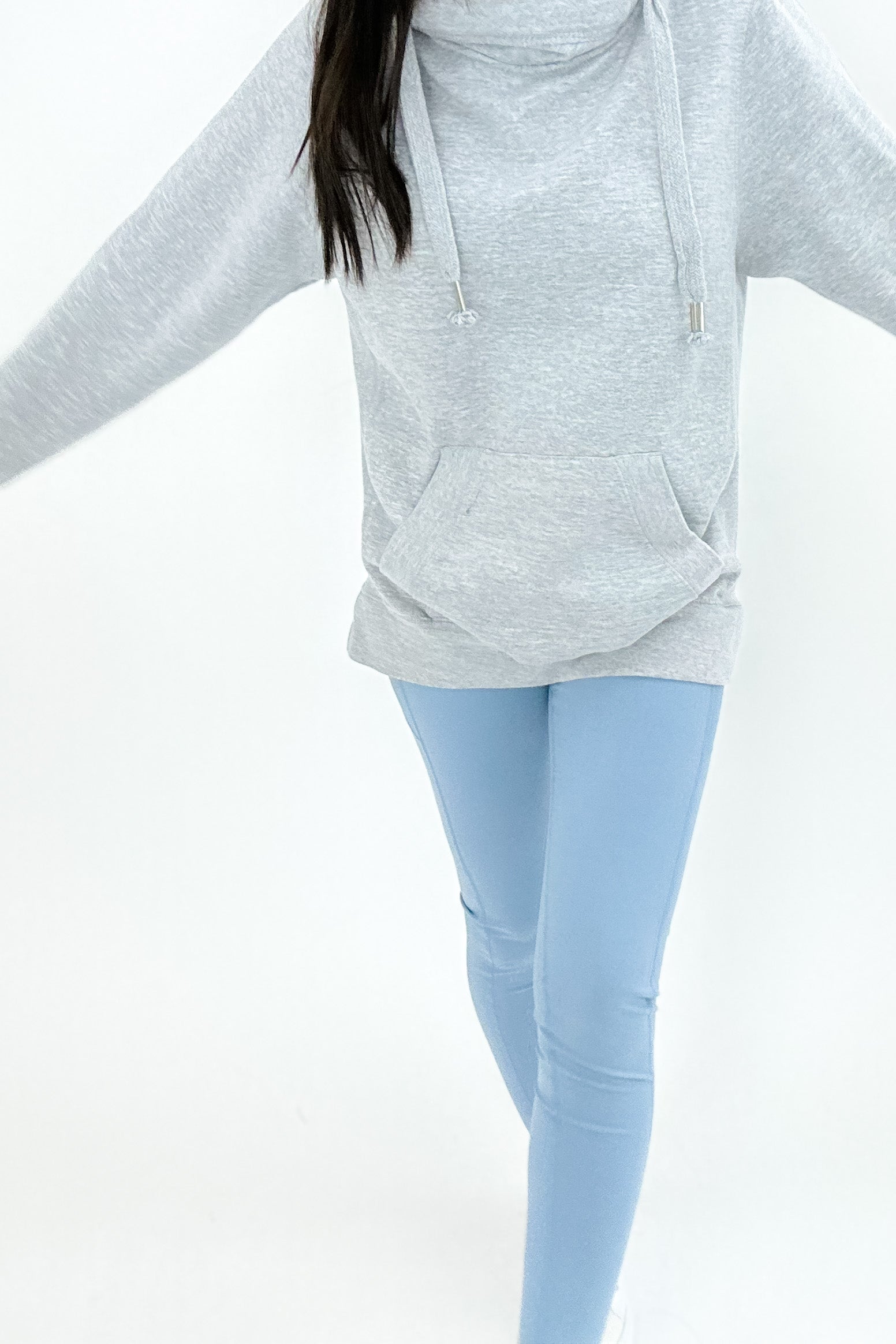BEXLEY CROSS NECK HOODIE IN GREY